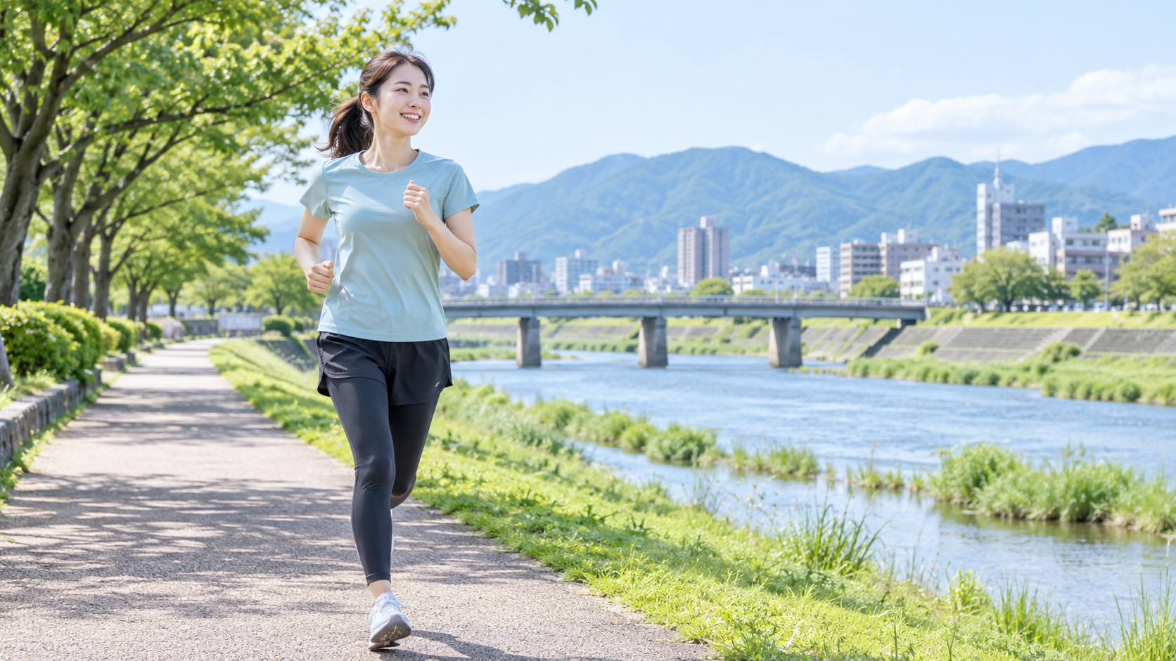 河川敷を走るランナー（イメージ）